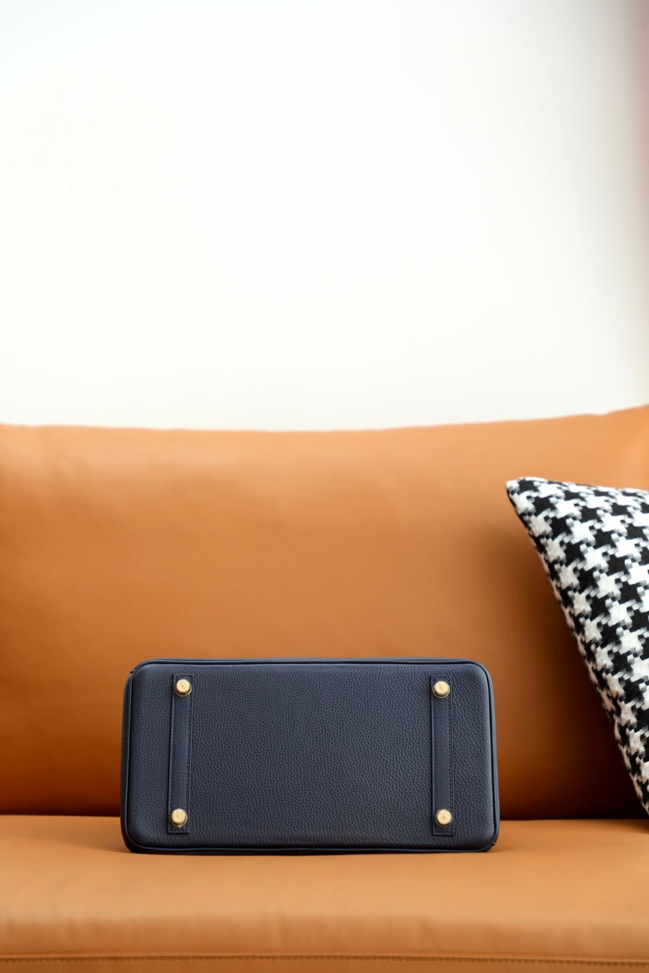 Elegant Navy Blue Leather Handbag with Gold Hardware - Classic Structured Tote