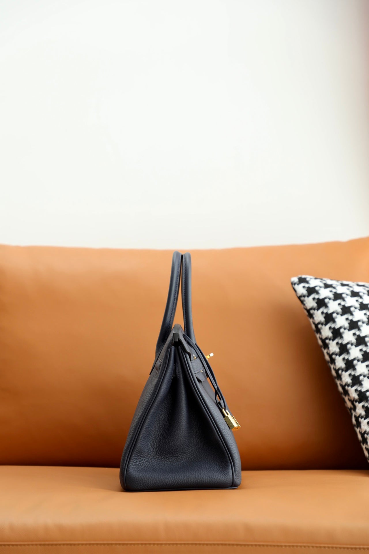 Elegant Navy Blue Leather Handbag with Gold Hardware - Classic Structured Tote