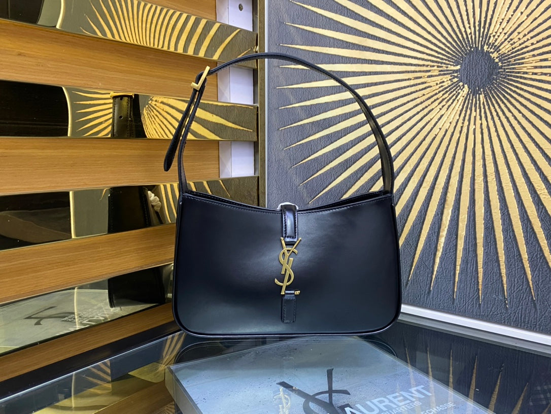 Saint Laurent Le 5 à 7 Small Hobo Bag in Smooth Black Leather