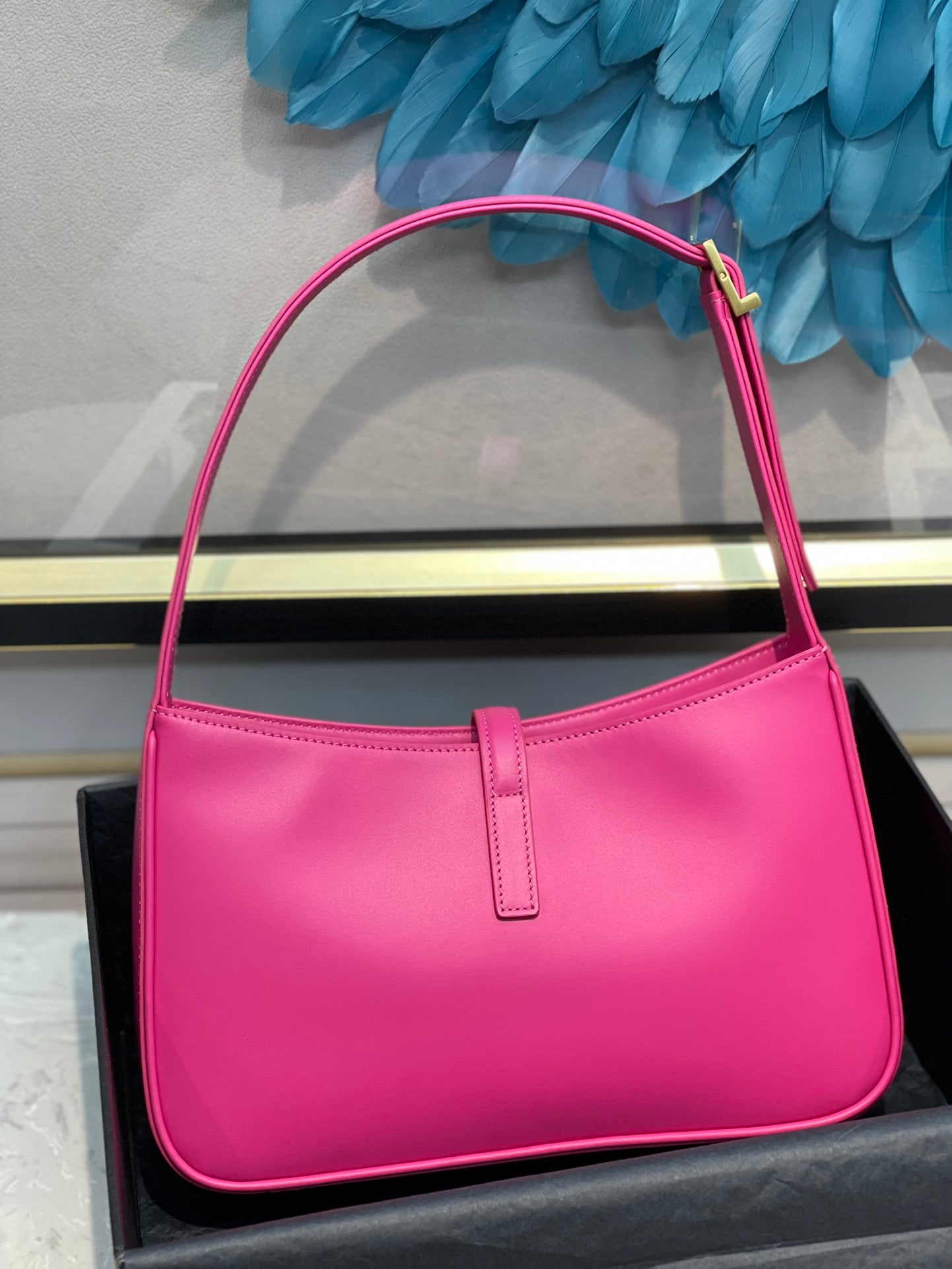 Saint Laurent Le 5 à 7 Leather Hobo Bag - Fuchsia Pink with Gold Hardware