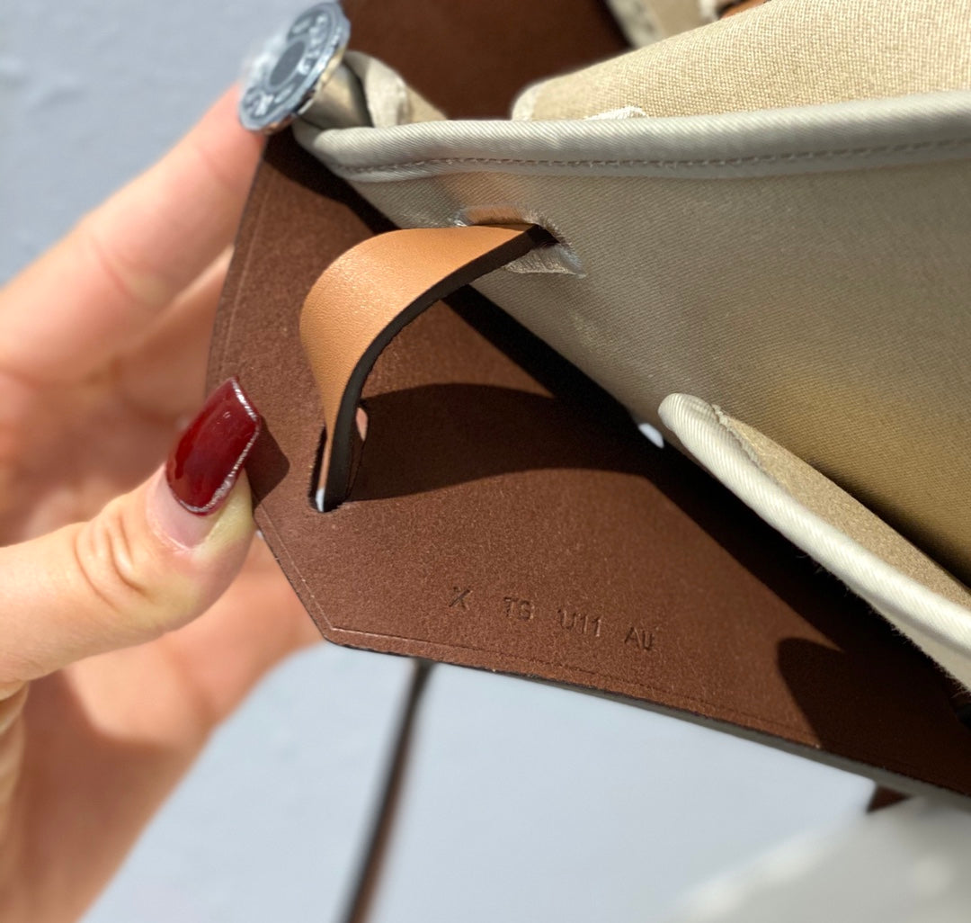 Hermès Herbag Zip 31 Canvas &amp; Leather Handbag - Beige/Tan