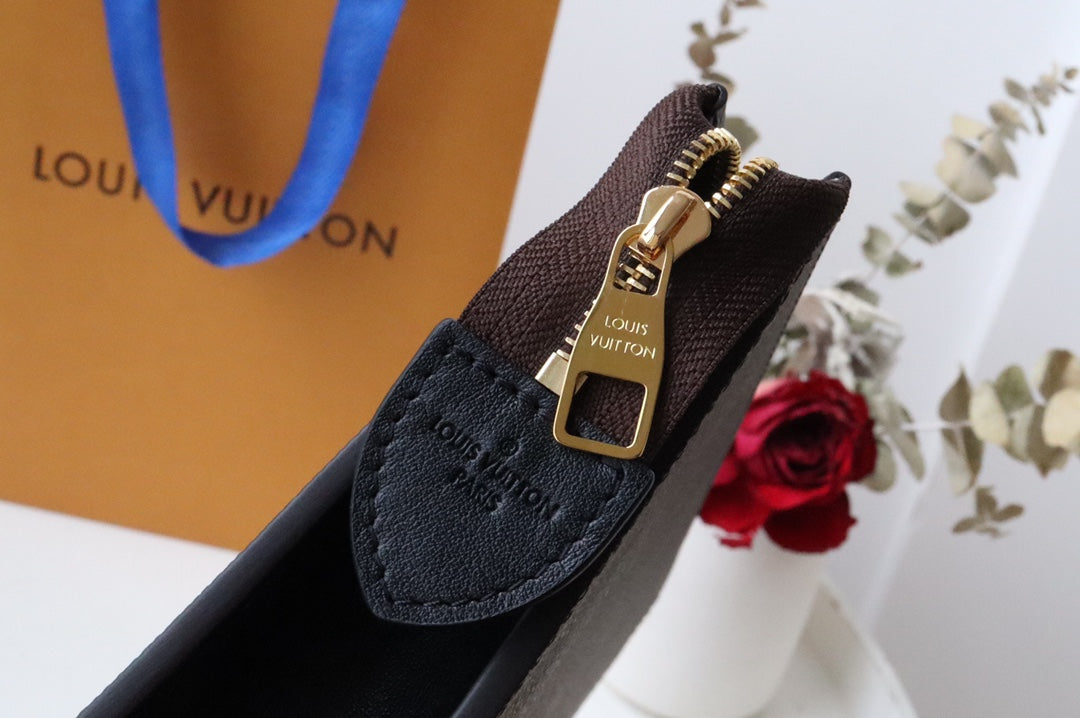 Louis Vuitton Monogram Pochette Voyage MM - Brown Canvas Luxury Clutch Bag
