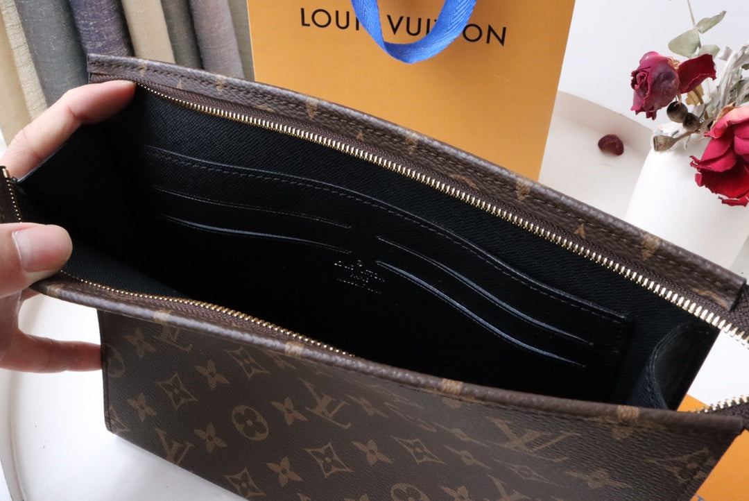 Louis Vuitton Monogram Pochette Voyage MM - Brown Canvas Luxury Clutch Bag