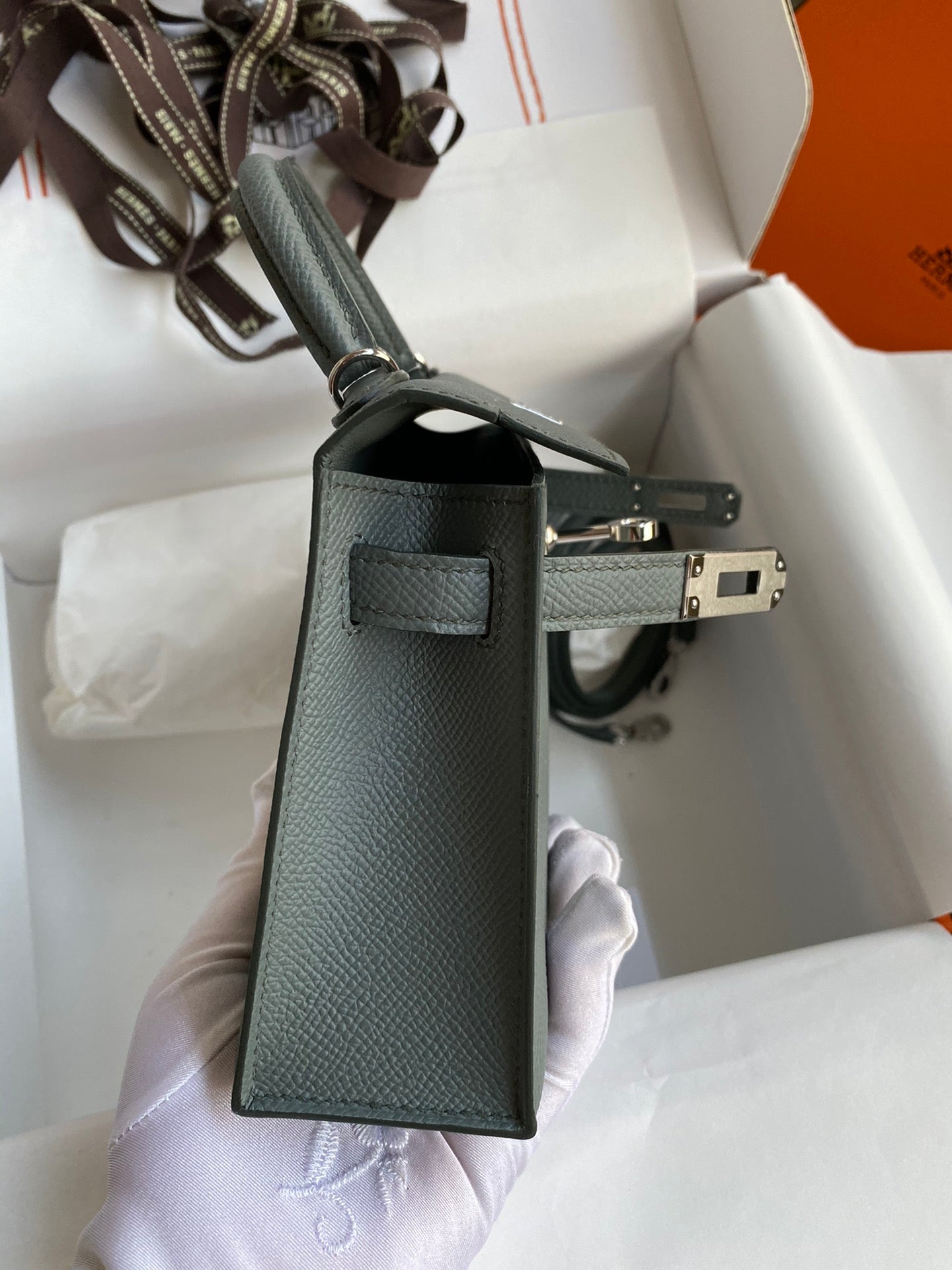 Hermès Kelly 25 Sellier Handbag - Grey Epsom Leather with Palladium Hardware