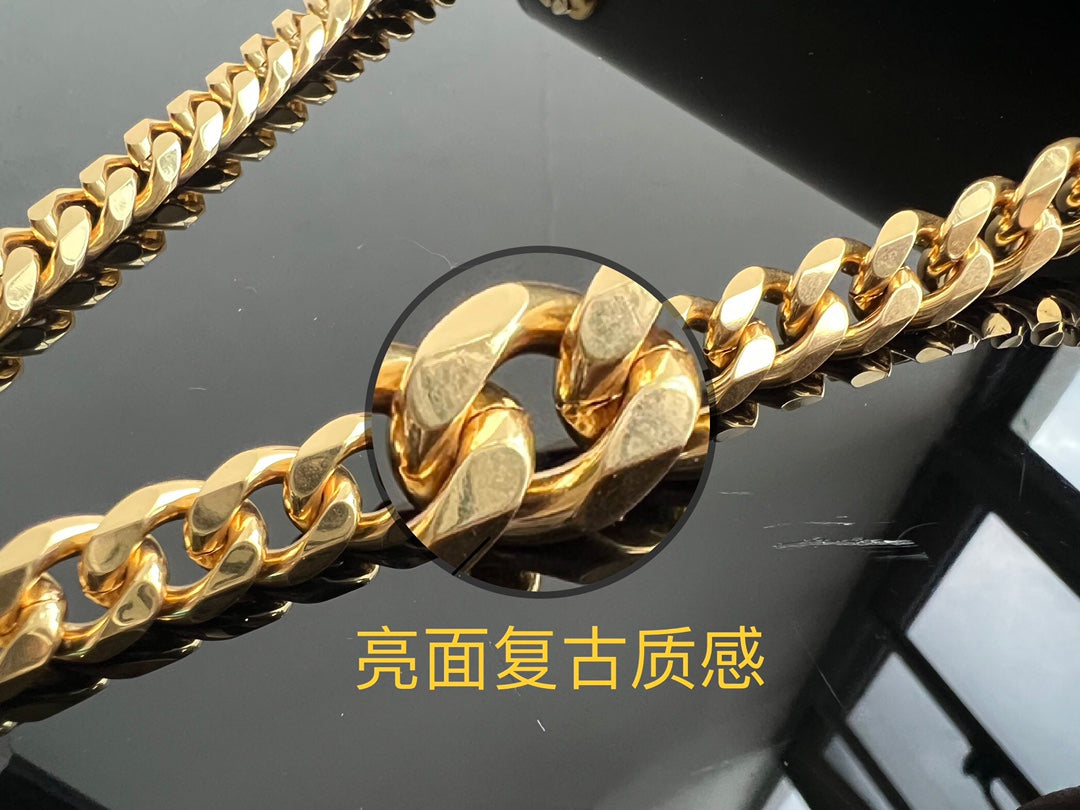 18K Gold Plated Thick Cuban Link Chain Necklace for Men and Women