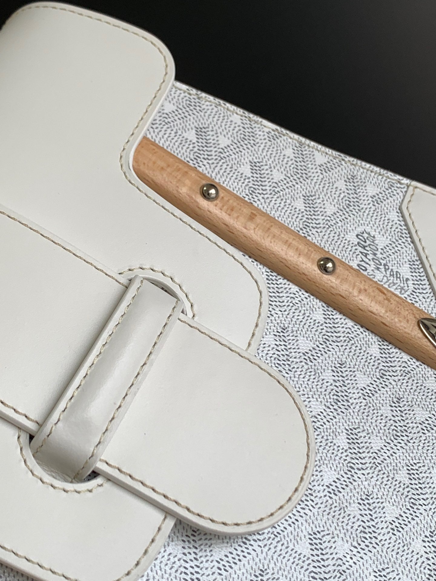 Gogy Elegant White Chevron Top Handle Handbag with Wooden Details