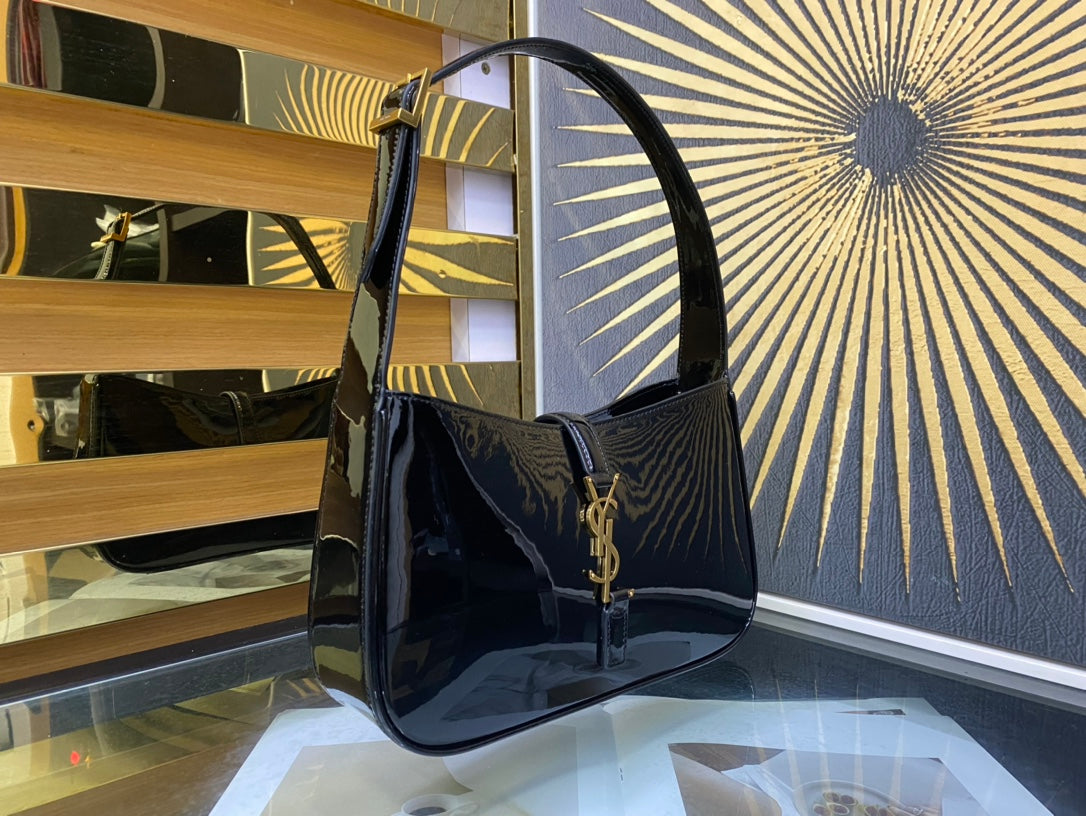 Saint Laurent Le 5 à 7 Patent Leather Hobo Bag - Black