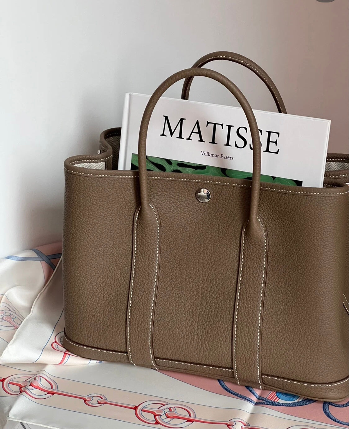 Large Taupe Grained Leather Tote Bag - Elegant Women's Top Handle Handbag
