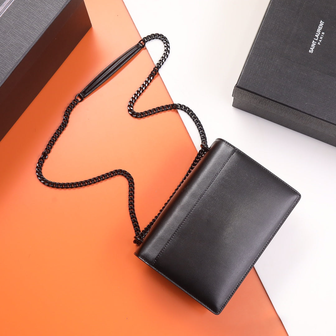 Saint Laurent Sunset Medium Shoulder Bag in Black Leather with Matte Black Hardware
