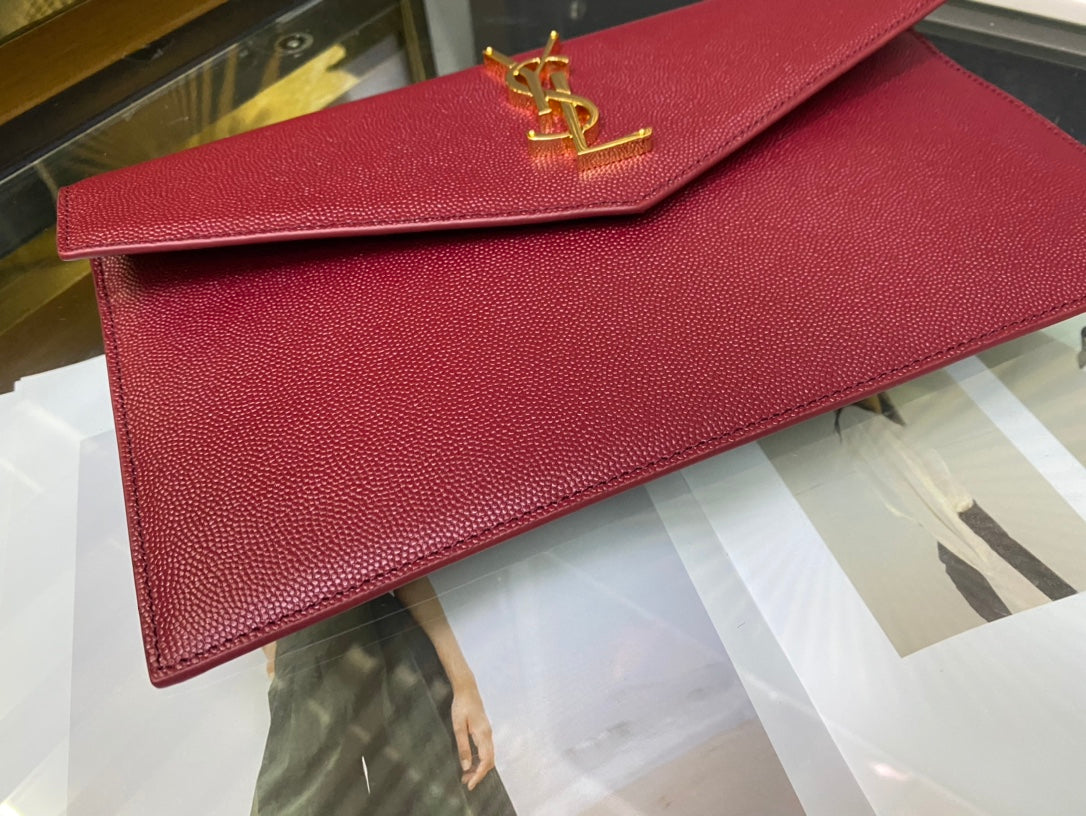 Saint Laurent Uptown Pouch in Grain de Poudre Embossed Leather - Burgundy