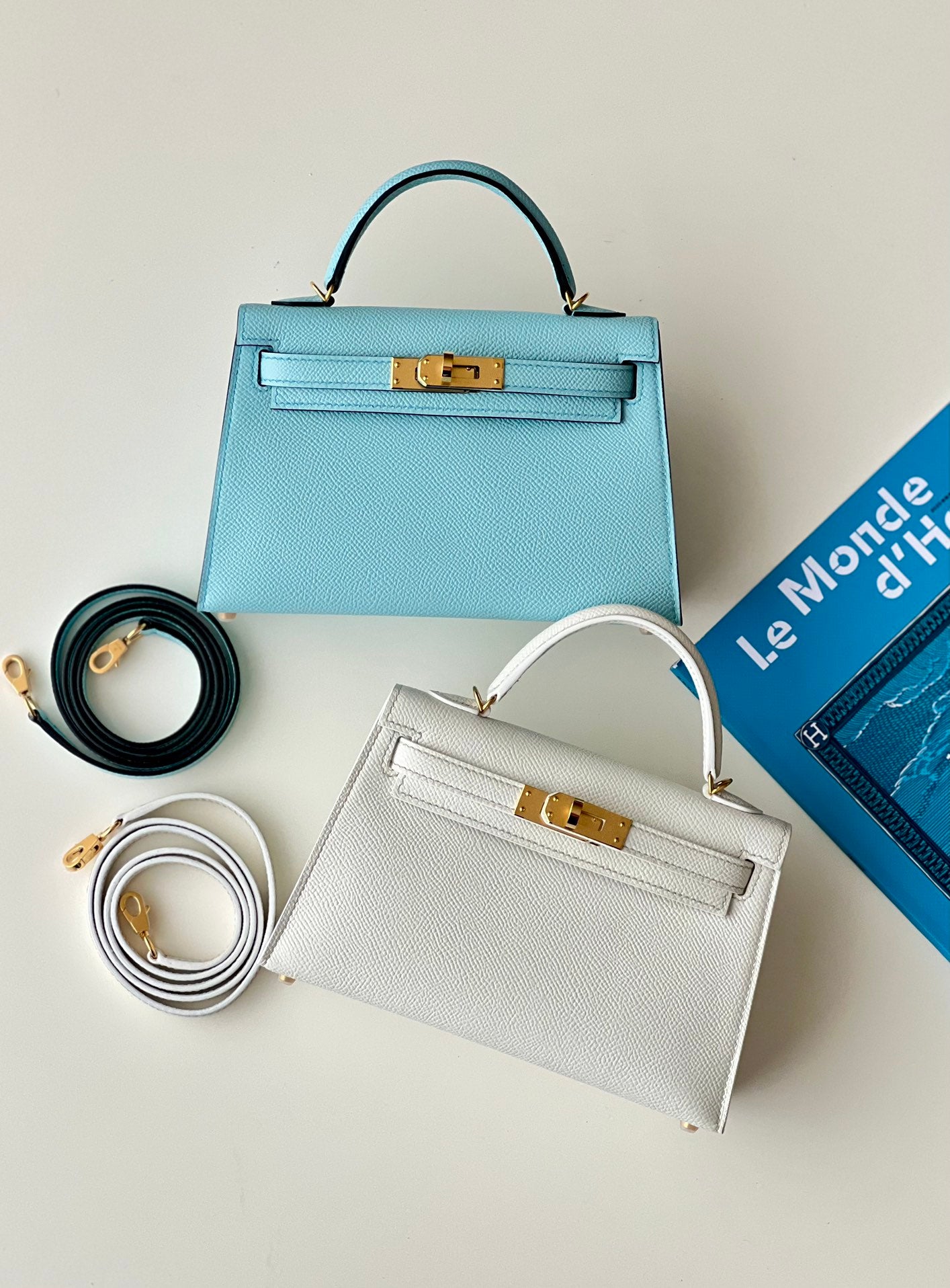 Hermès Kelly Leather Handbags - Iconic Luxury Top Handle Bags with Gold &amp; Silver Hardware
