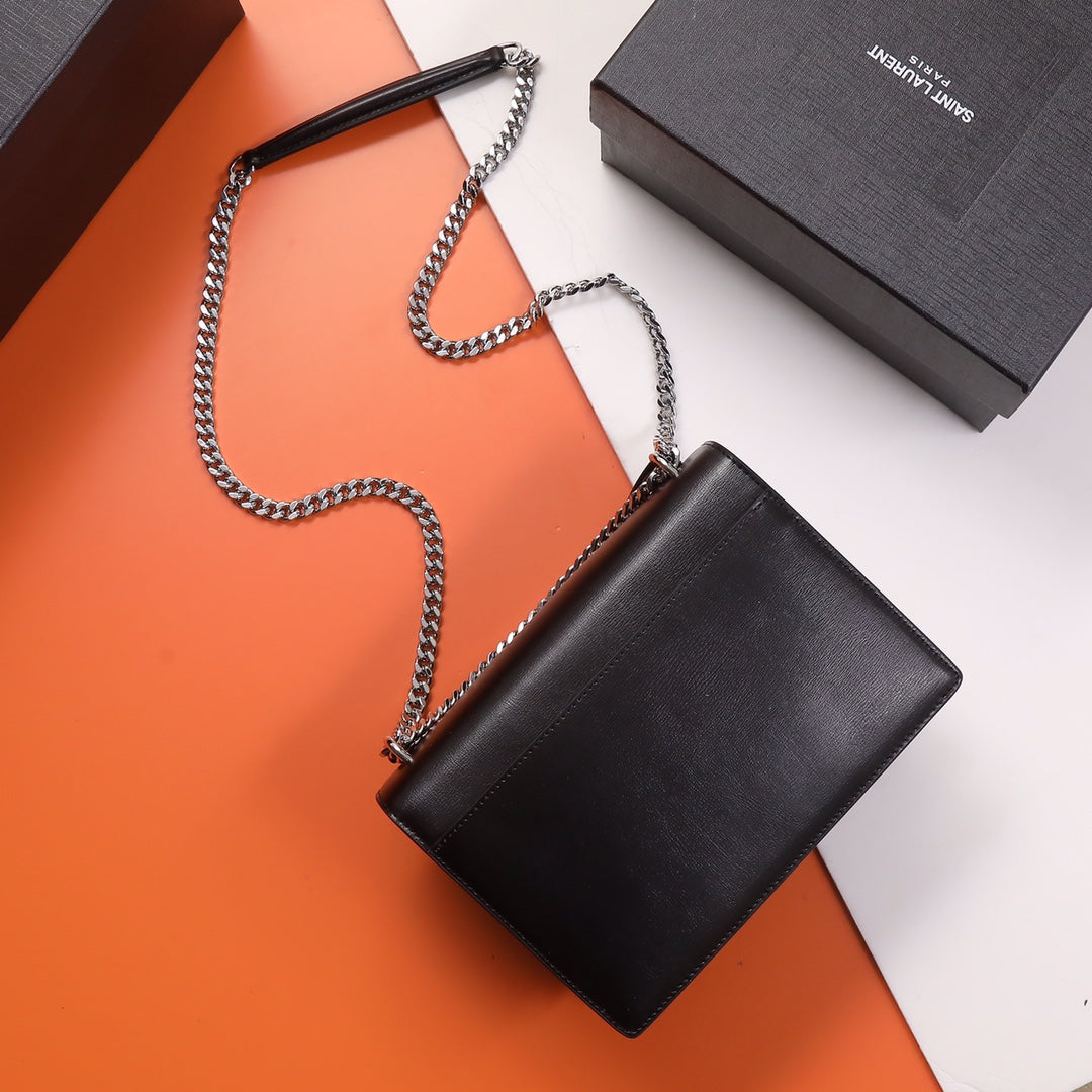 Saint Laurent Sunset Medium Shoulder Bag in Smooth Leather - Black