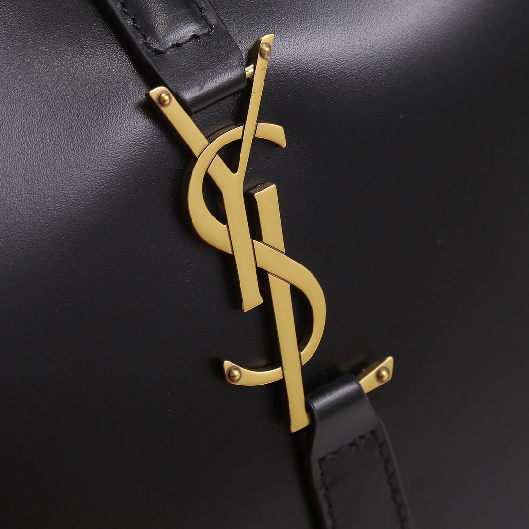 Saint Laurent Le 5 à 7 Small Hobo Bag in Smooth Leather - Black