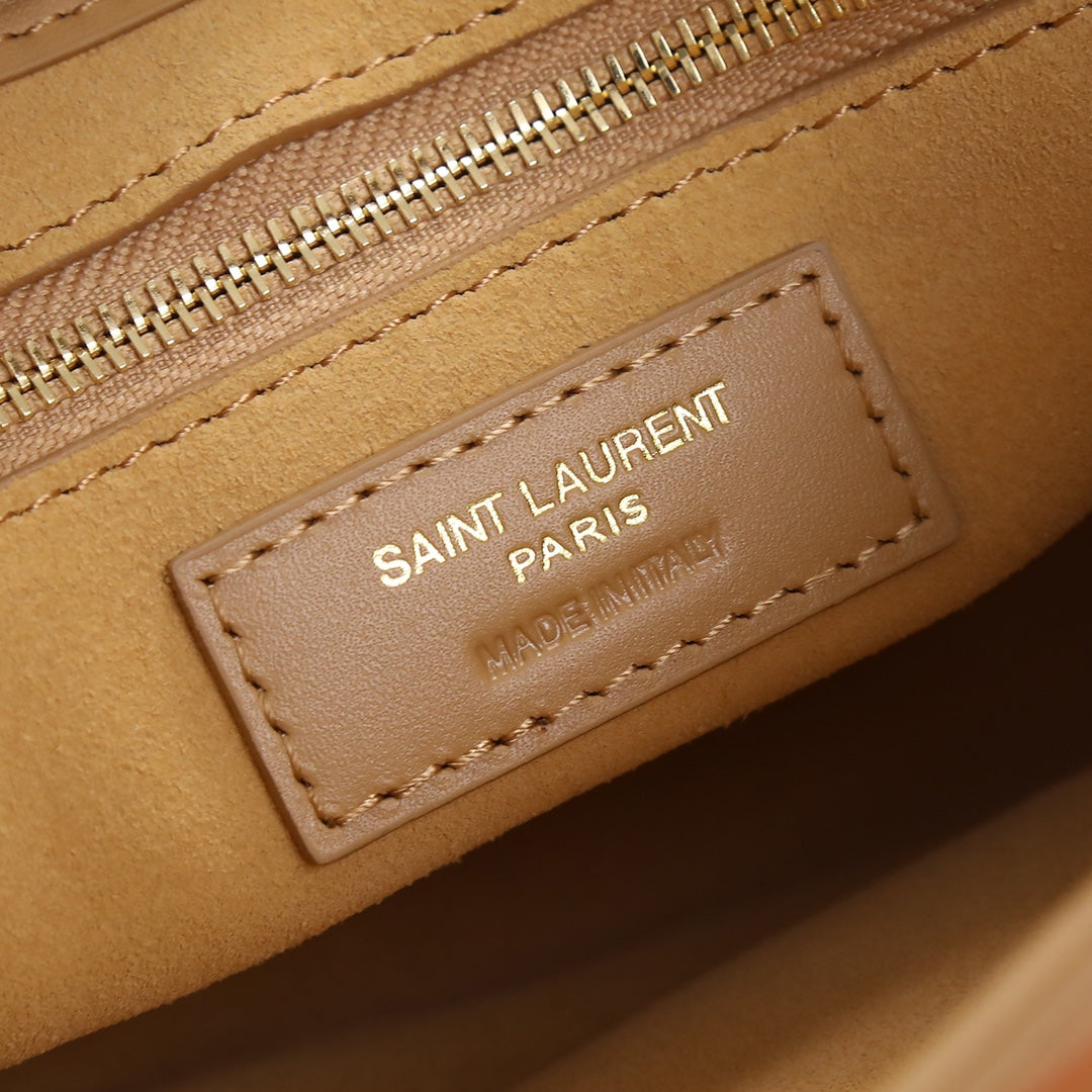 Saint Laurent Le 5 à 7 Hobo Bag in Smooth Leather - Beige