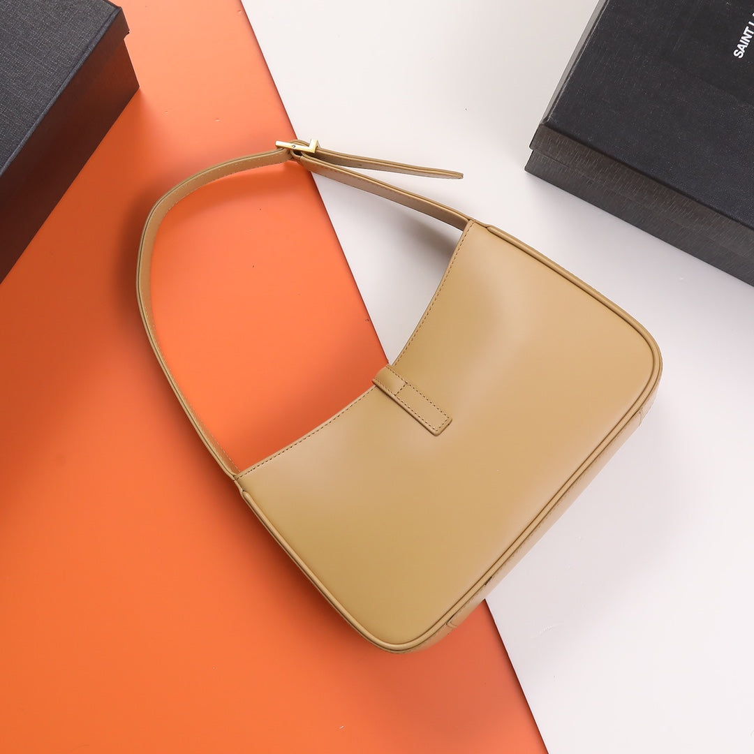 Saint Laurent Le 5 à 7 Hobo Bag in Smooth Leather - Beige