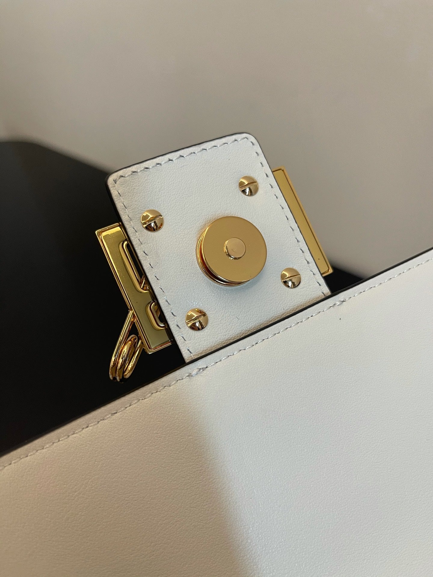 Fendi White Leather Baguette Bag with Gold-Tone Hardware and Detachable Strap
