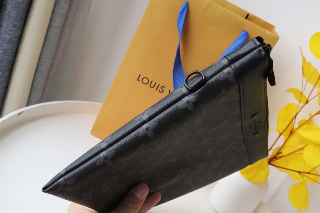 Louis Vuitton Luxury Black Monogram Canvas Zipper Clutch Bag with Wrist Strap
