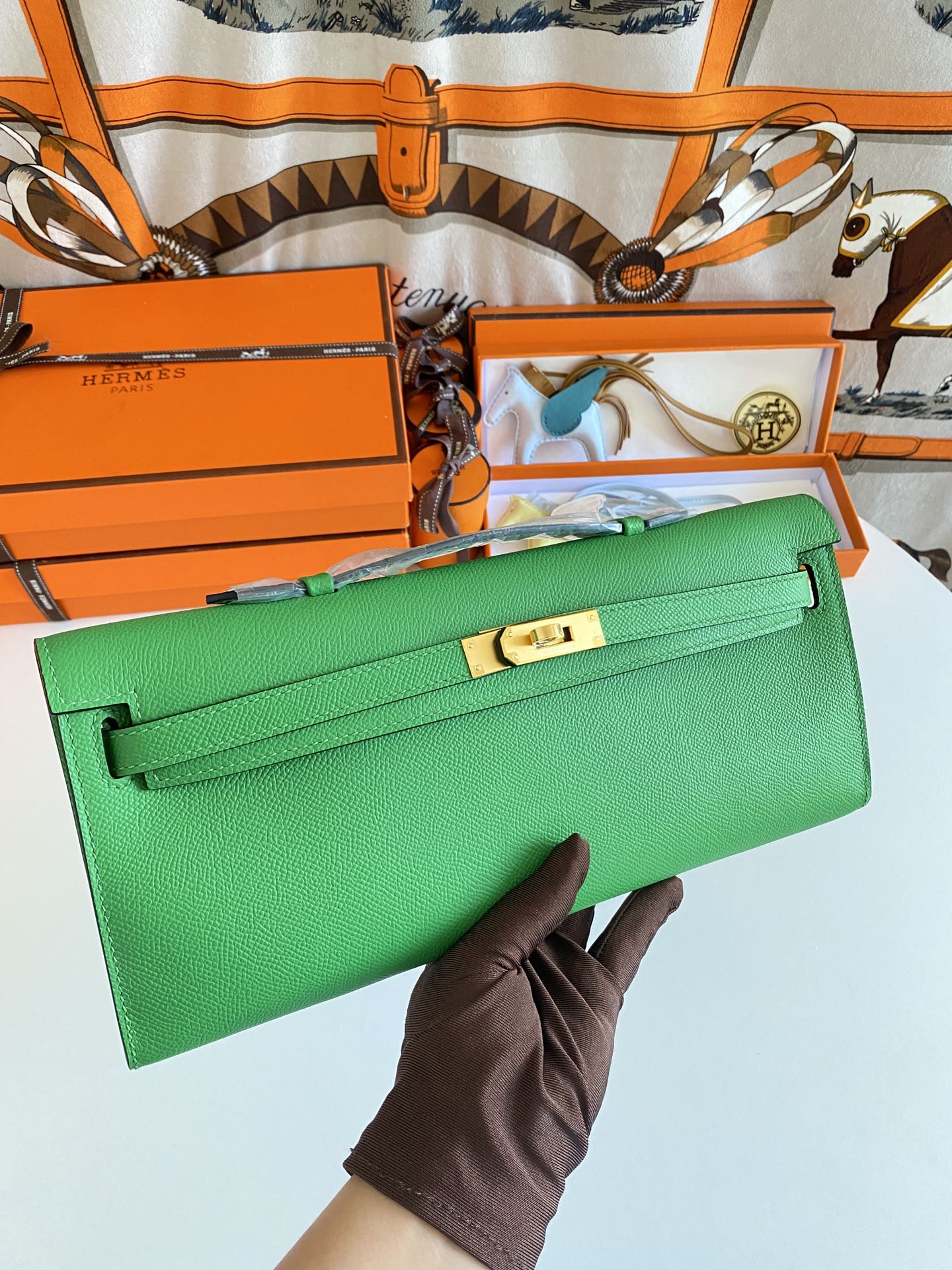 Hermès Kelly Cut Clutch Bag Menthe Green Swift Leather with Gold Hardware