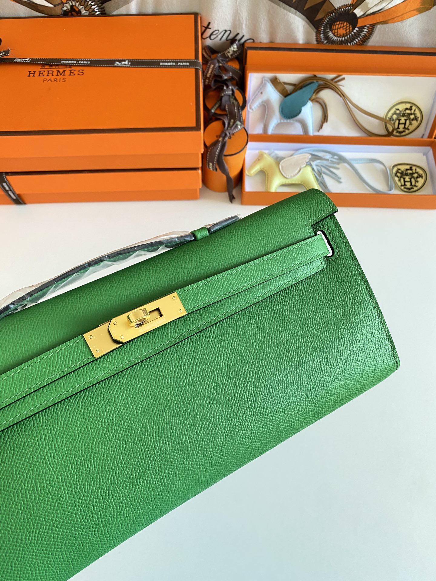 Hermès Kelly Cut Clutch Bag Menthe Green Swift Leather with Gold Hardware