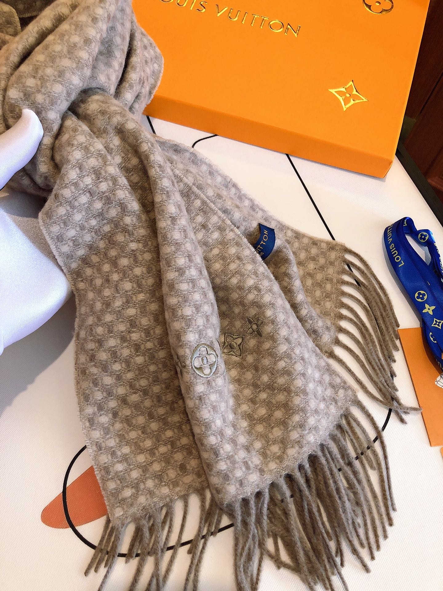 Unisex Beige Checkered Winter Scarf with Fringed Edges - Classic Soft Warm Neck Wrap