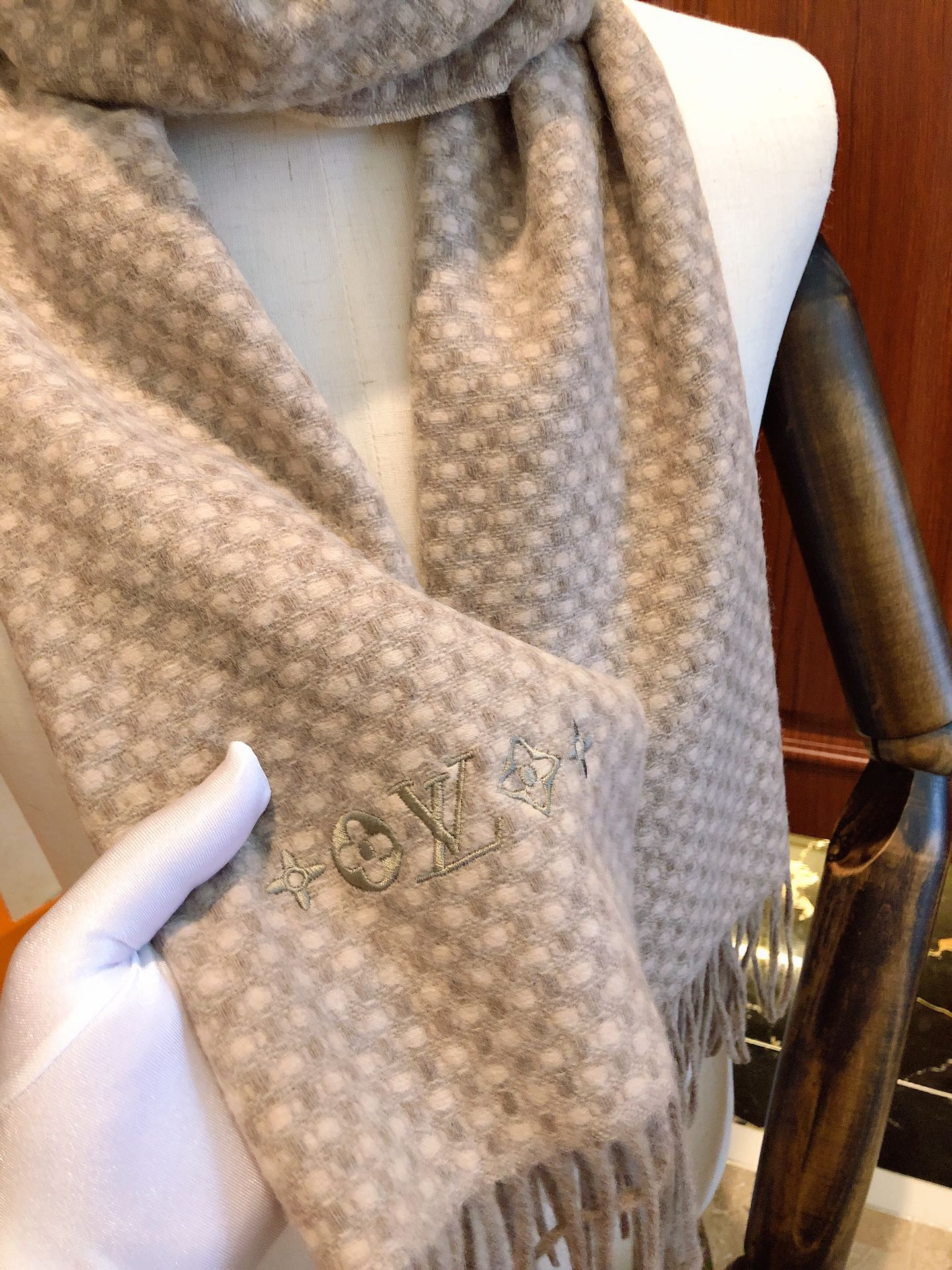 Unisex Beige Checkered Winter Scarf with Fringed Edges - Classic Soft Warm Neck Wrap