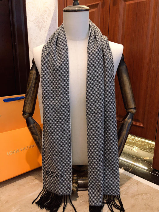 Men's Checkerboard Pattern Knit Scarf with Fringes - Black and Grey Winter Neckwear