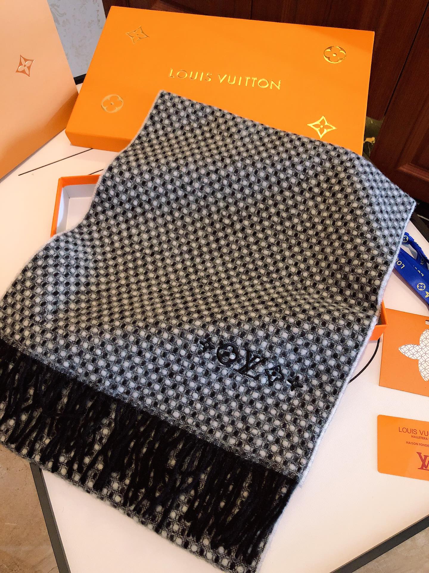 Louis Vuitton Damier Graphite Scarf - Grey and Black Checkered Luxury Men's Winter Scarf with Fringe