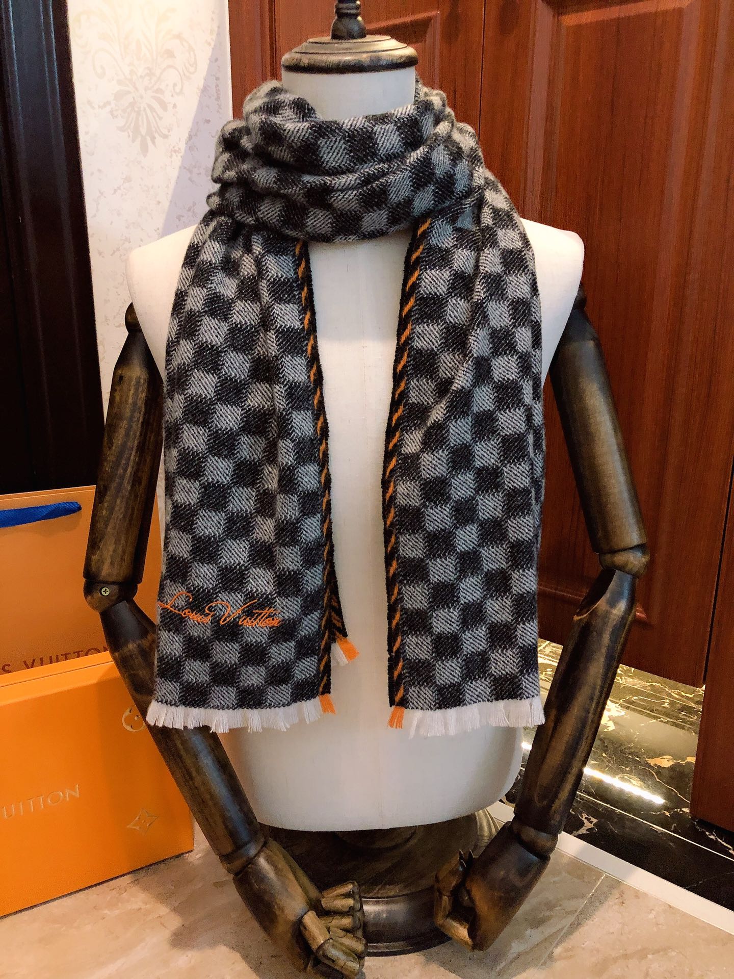 Luxury Checkered Scarf for Men - Grey and Black Damier Pattern Wool Knit Winter Muffler