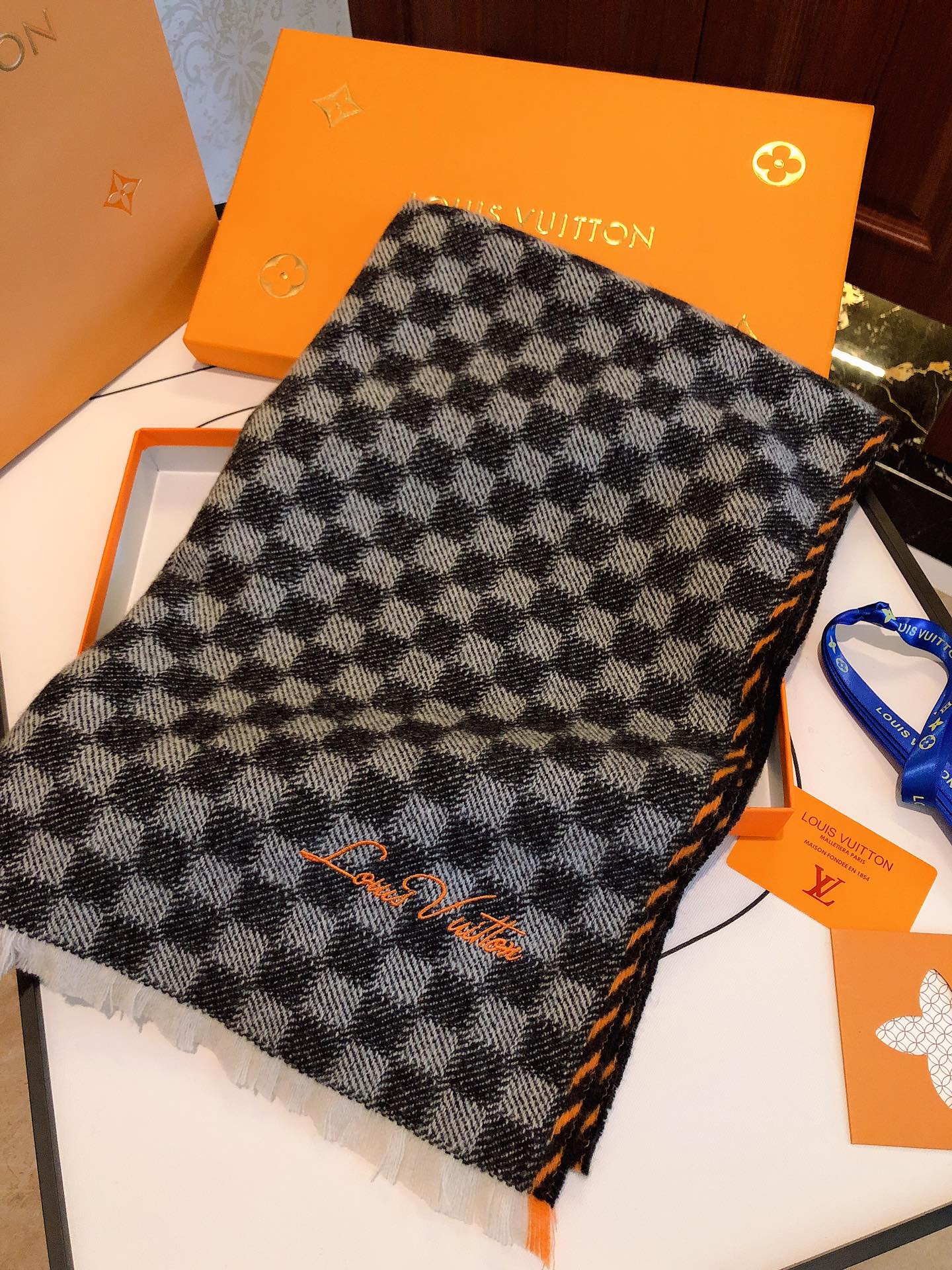 Luxury Checkered Scarf for Men - Grey and Black Damier Pattern Wool Knit Winter Muffler