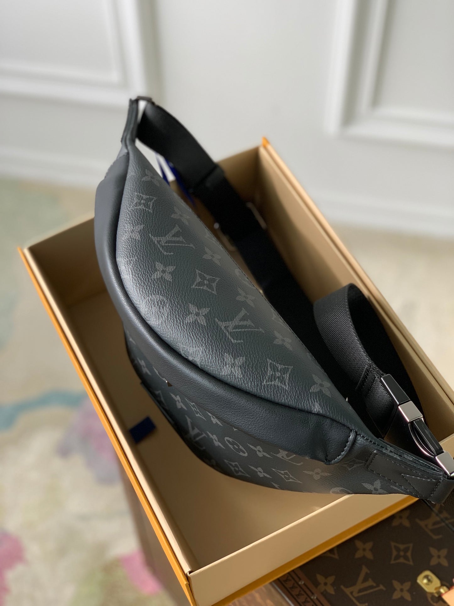Louis Vuitton Discovery Bumbag Monogram Eclipse Canvas Black
