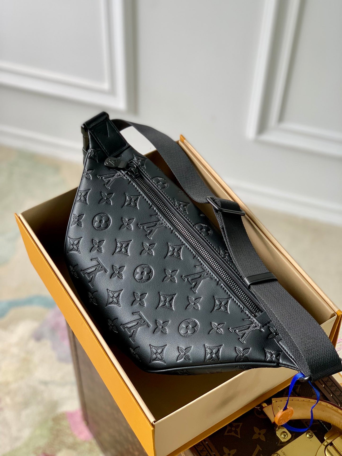 Louis Vuitton Discovery Bumbag - Monogram Shadow Calf Leather, Black