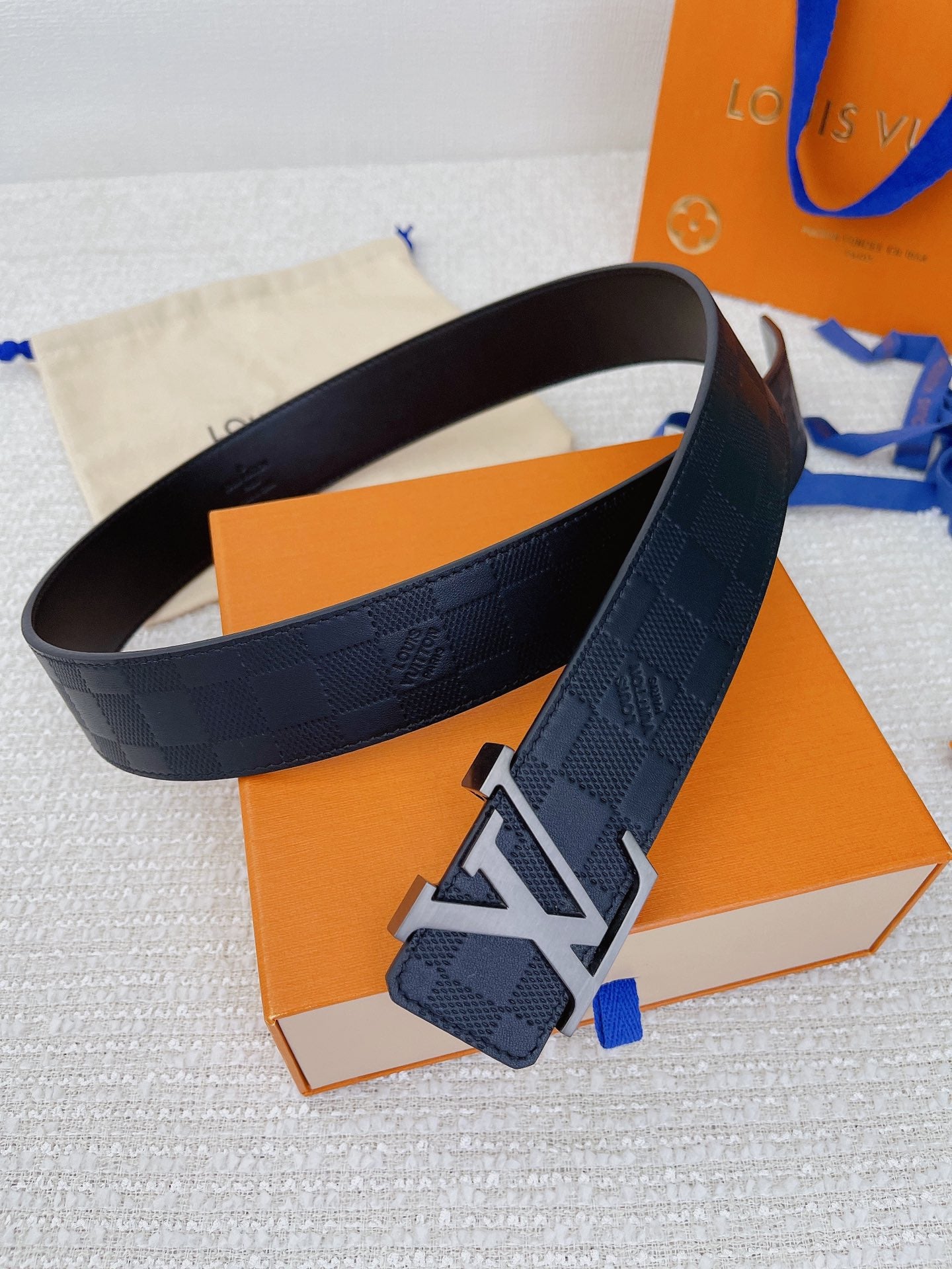 Louis Vuitton Men's LV Initiales Damier Infini Leather Belt - Black Onyx with Silver-Tone Buckle