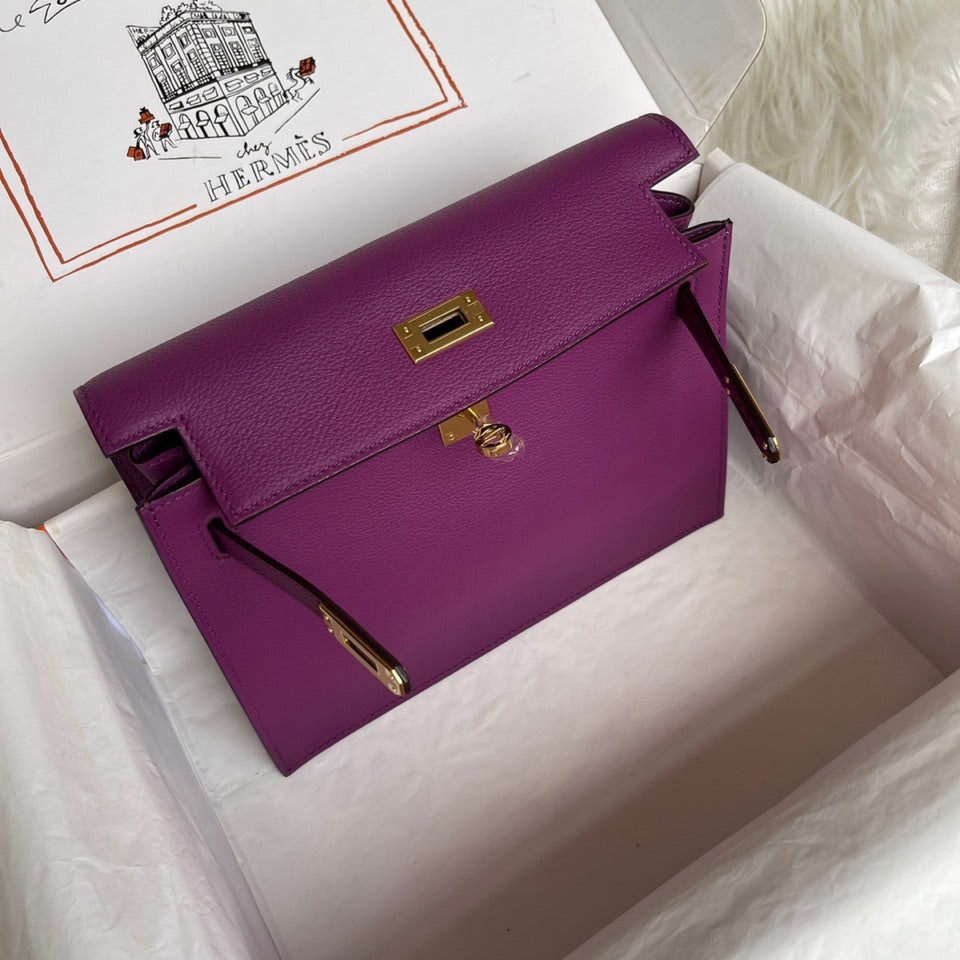 Hermès Kelly To Go Wallet - Purple Leather with Gold Hardware