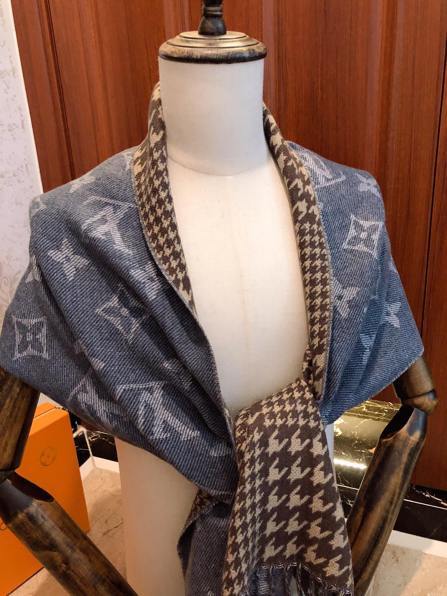 Louis Vuitton Monogram and Houndstooth Reversible Scarf - Blue Denim Grey Wool Blend Shawl with Fringe