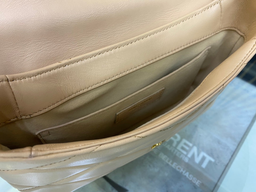 Saint Laurent Le 5 à 7 Soft Hobo Bag in Quilted Leather - Beige