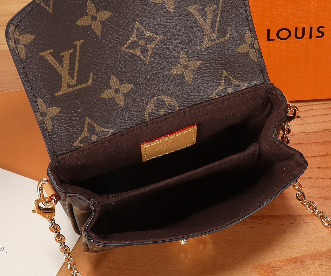 Louis Vuitton Micro Métis Monogram Canvas Mini Bag