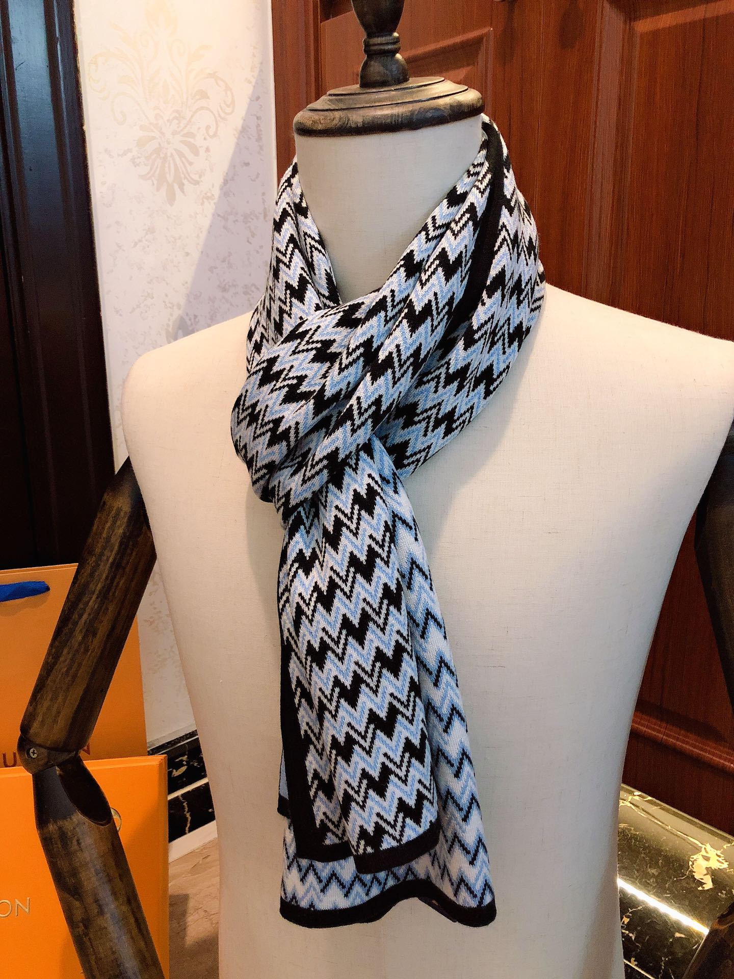 Men's Geometric Chevron Knit Scarf - Black, White, and Blue Patterned Luxury Winter Neck Wrap