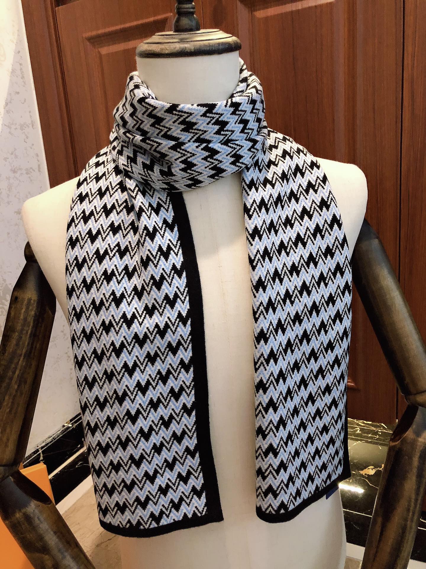 Men's Geometric Chevron Knit Scarf - Black, White, and Blue Patterned Luxury Winter Neck Wrap