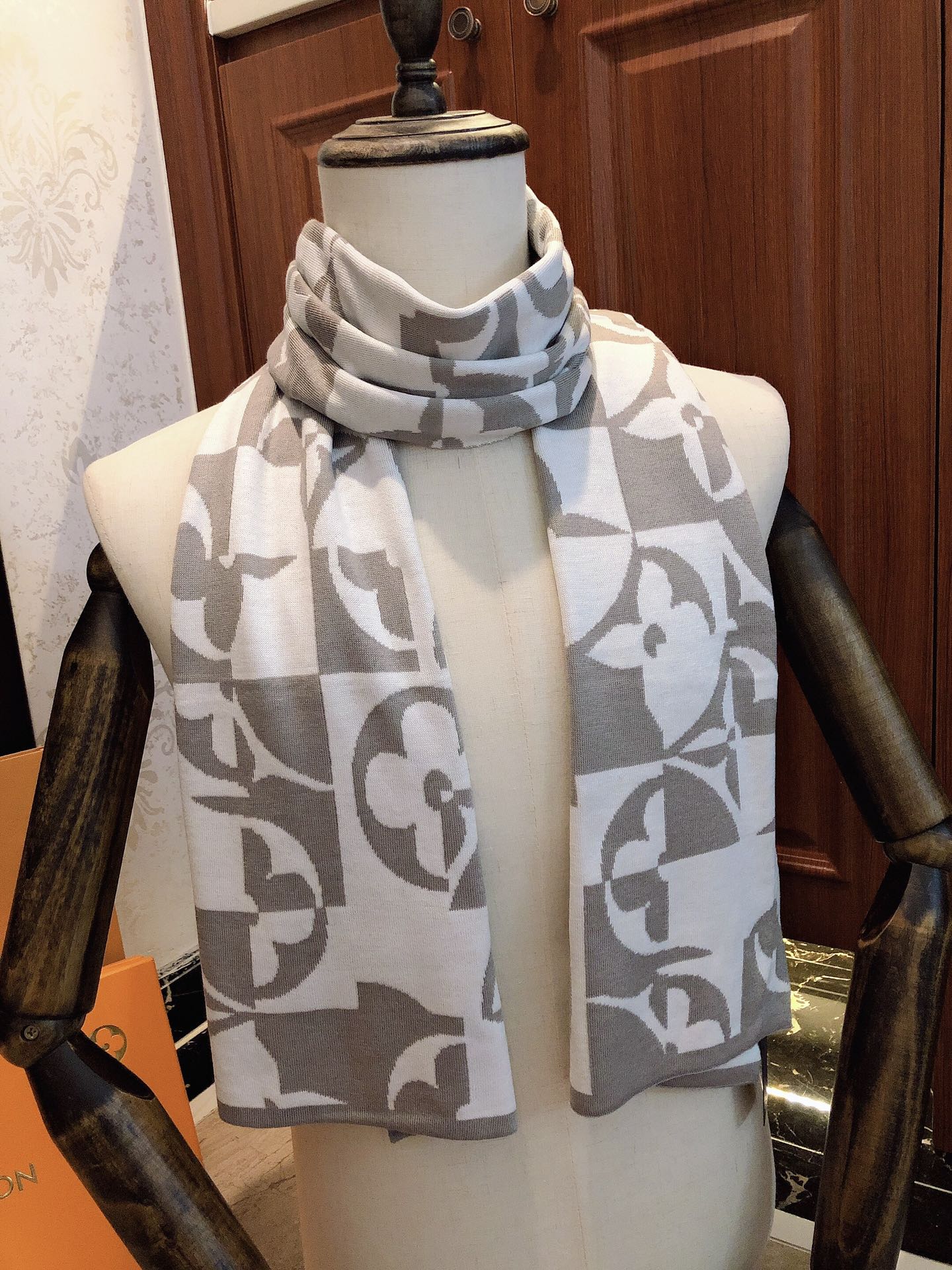 Louis Vuitton Monogram Giant Scarf - Grey and White Luxury Knit Winter Wrap