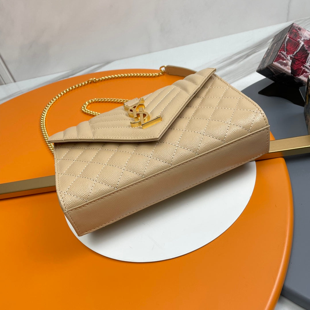Saint Laurent Envelope Bag in Beige Quilted Leather with Gold-Tone Chain