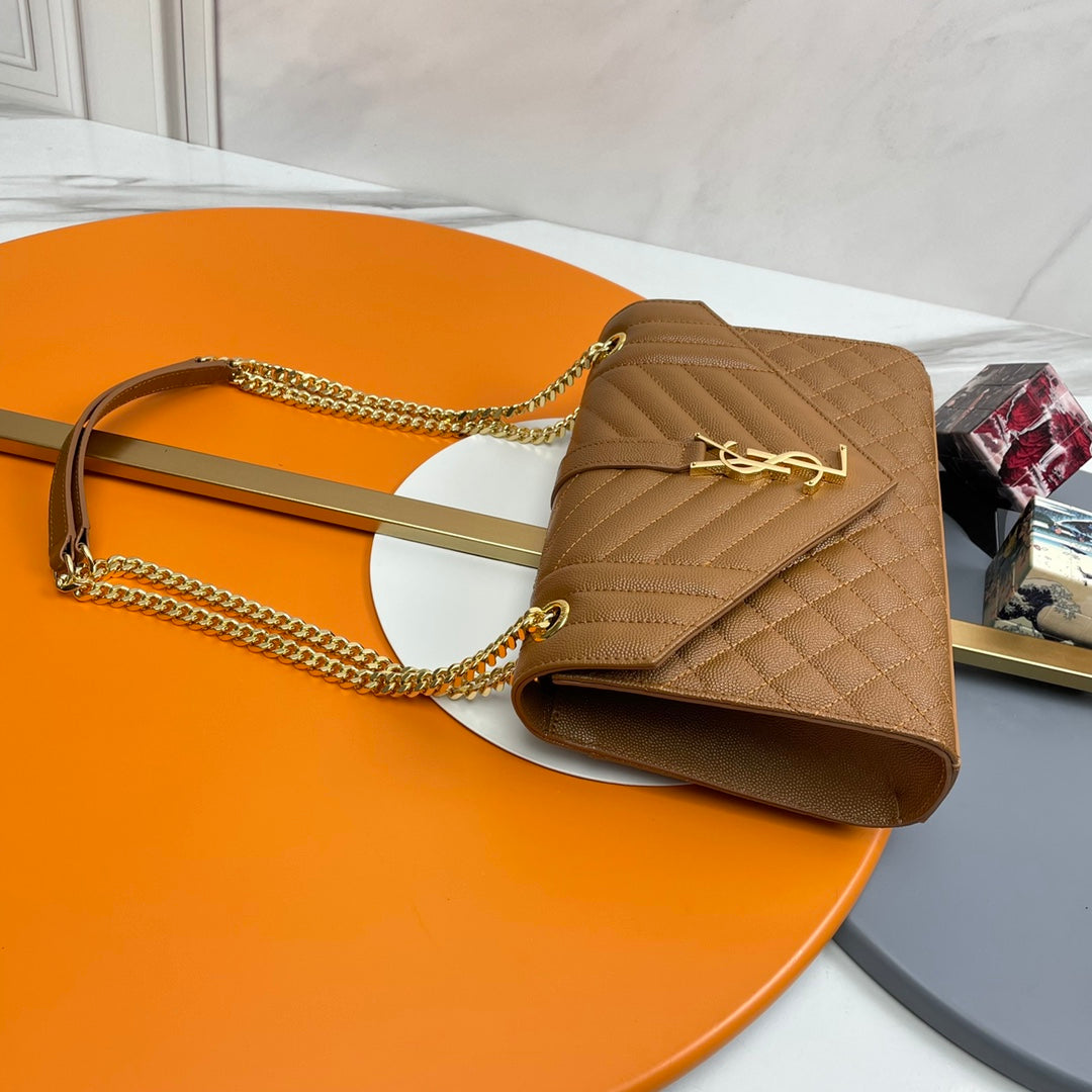 Saint Laurent Envelope Medium Bag in Quilted Grain de Poudre Embossed Leather - Dark Beige