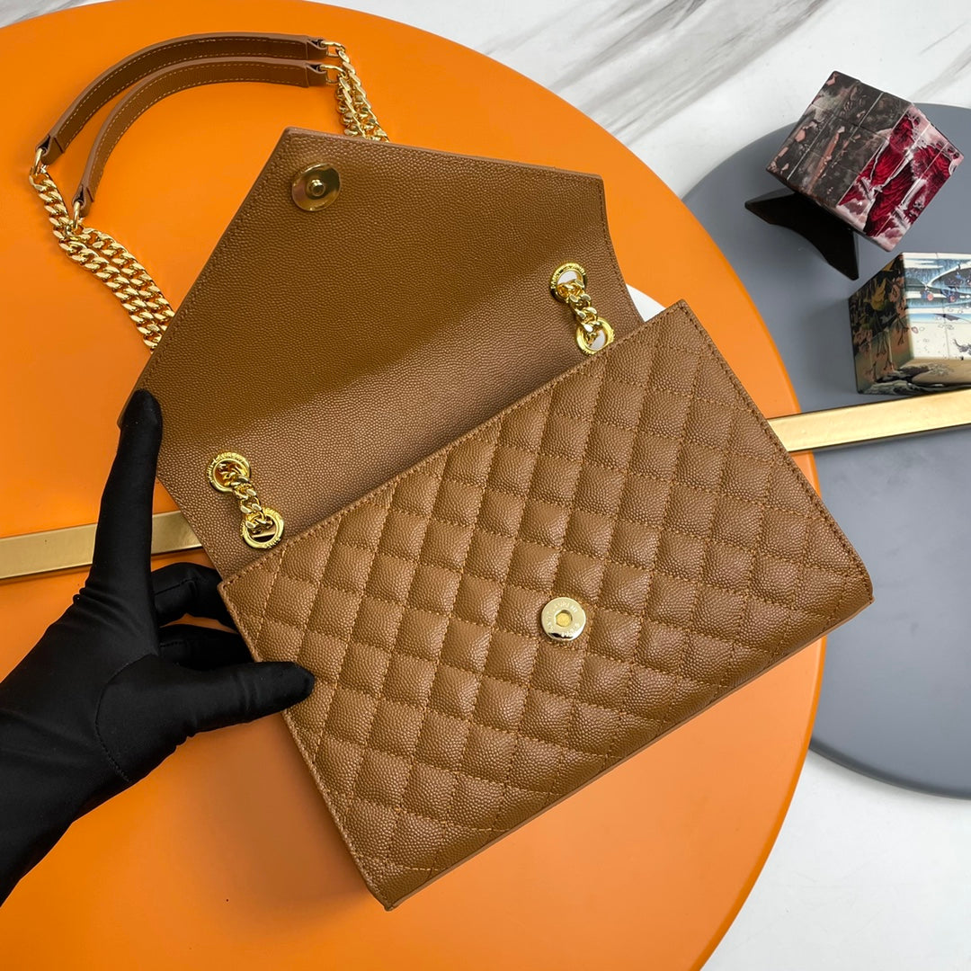 Saint Laurent Envelope Medium Bag in Quilted Grain de Poudre Embossed Leather - Dark Beige