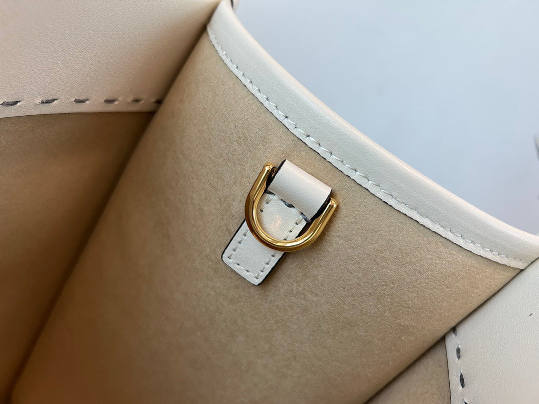 Fendi Sunshine Medium Tote Bag - White Leather with Tortoiseshell Handles