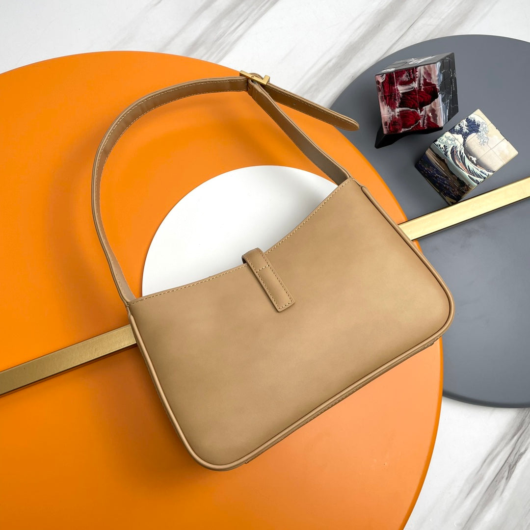 Saint Laurent Le 5 à 7 Leather Shoulder Bag - Beige