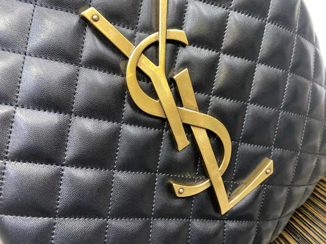 Saint Laurent Icare Maxi Shopping Bag in Quilted Lambskin - Black