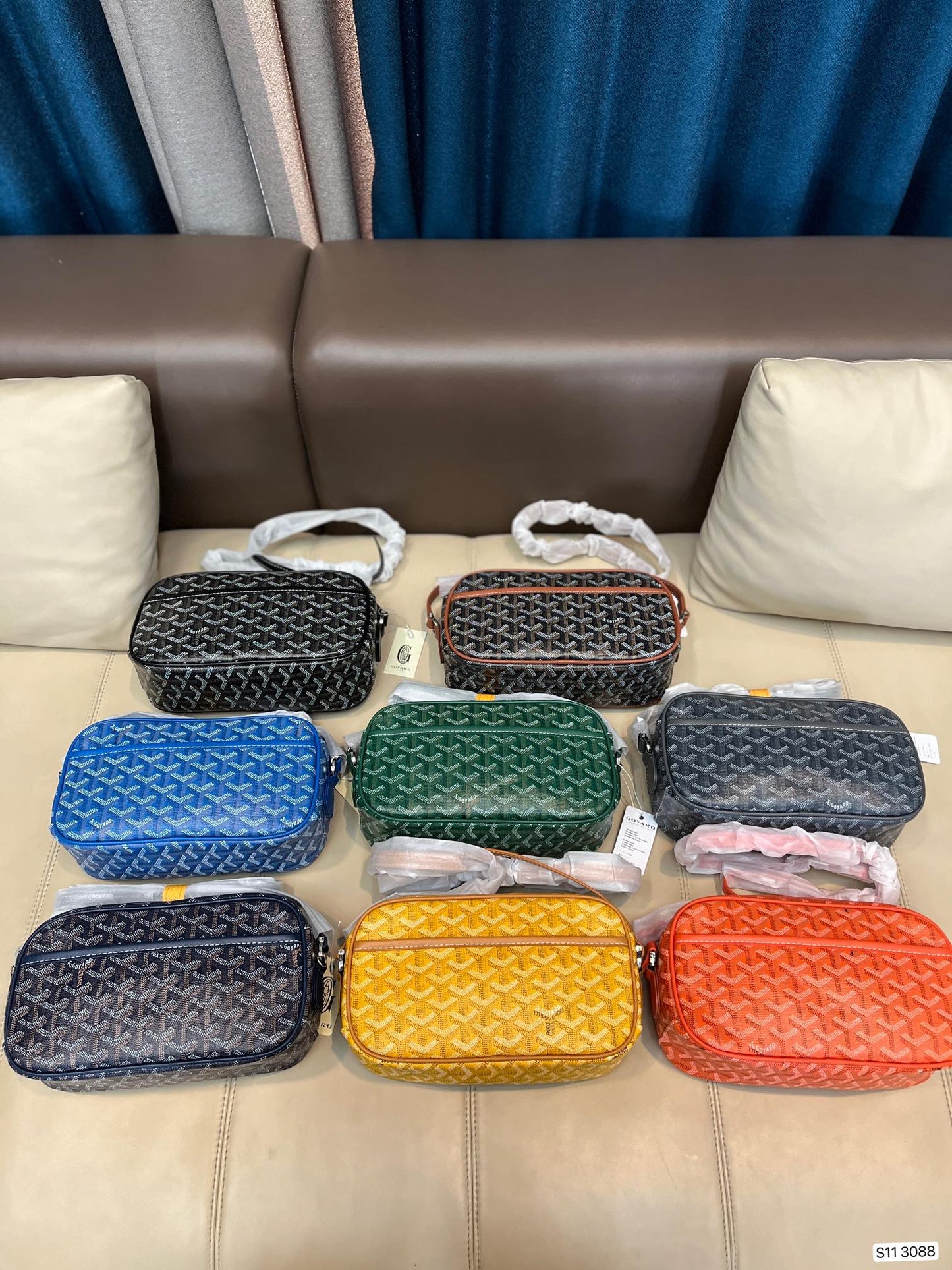 Gogy Classic Chevron Pattern Leather Camera Crossbody Bag with Shoulder Strap