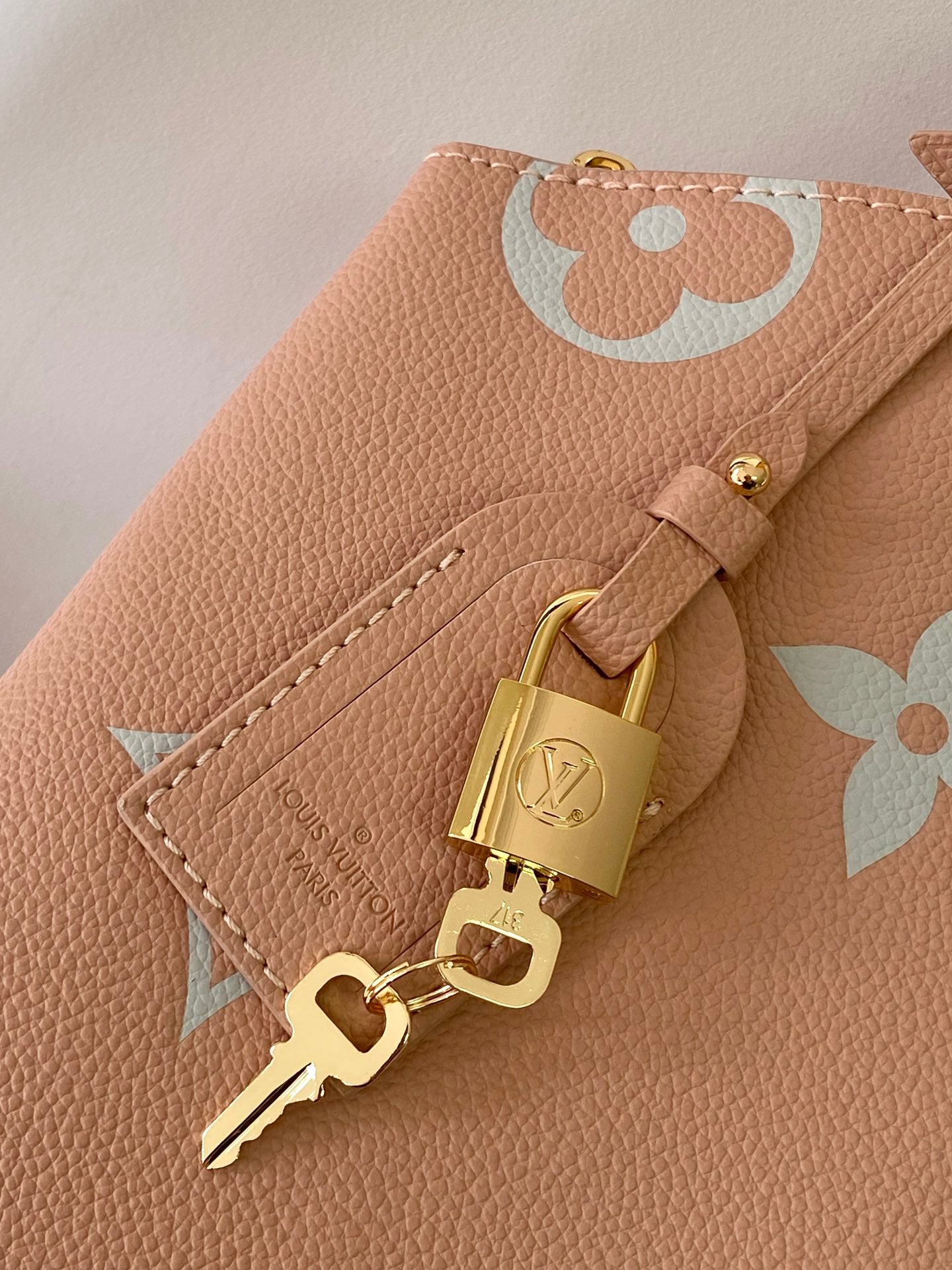 Louis Vuitton Montaigne BB Monogram Empreinte Leather - Rose Trianon / Crème