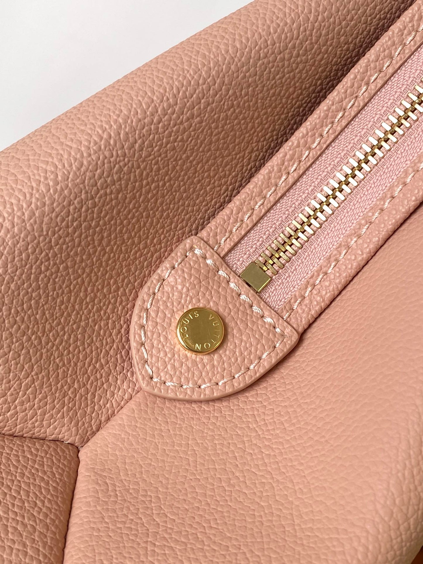 Louis Vuitton Montaigne BB Monogram Empreinte Leather - Rose Trianon / Crème