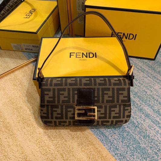 Fendi Vintage Baguette FF Monogram Zucca Canvas Shoulder Bag - Brown