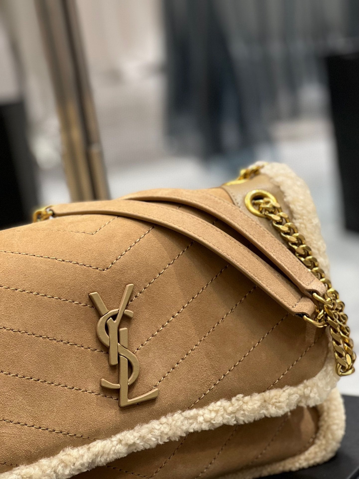 Saint Laurent Niki Medium Shoulder Bag in Suede and Shearling - Tan